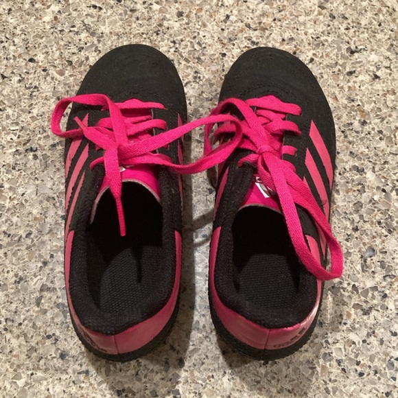 Girls 13K Adidas Cleats - Black and Pink - Picture 4 of 6